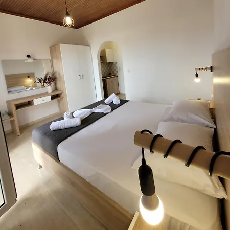 Apartahotel Roula 3*