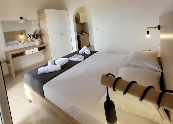 Hotel apartamentowy Roula 3*
